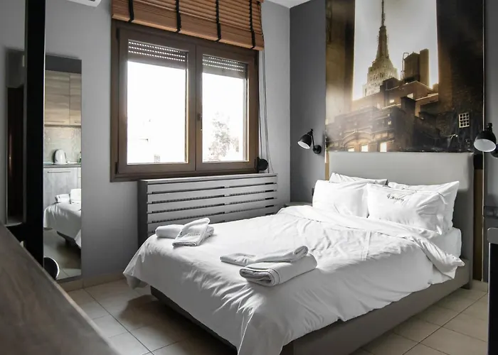 4 Seasons Luxury Apartments
