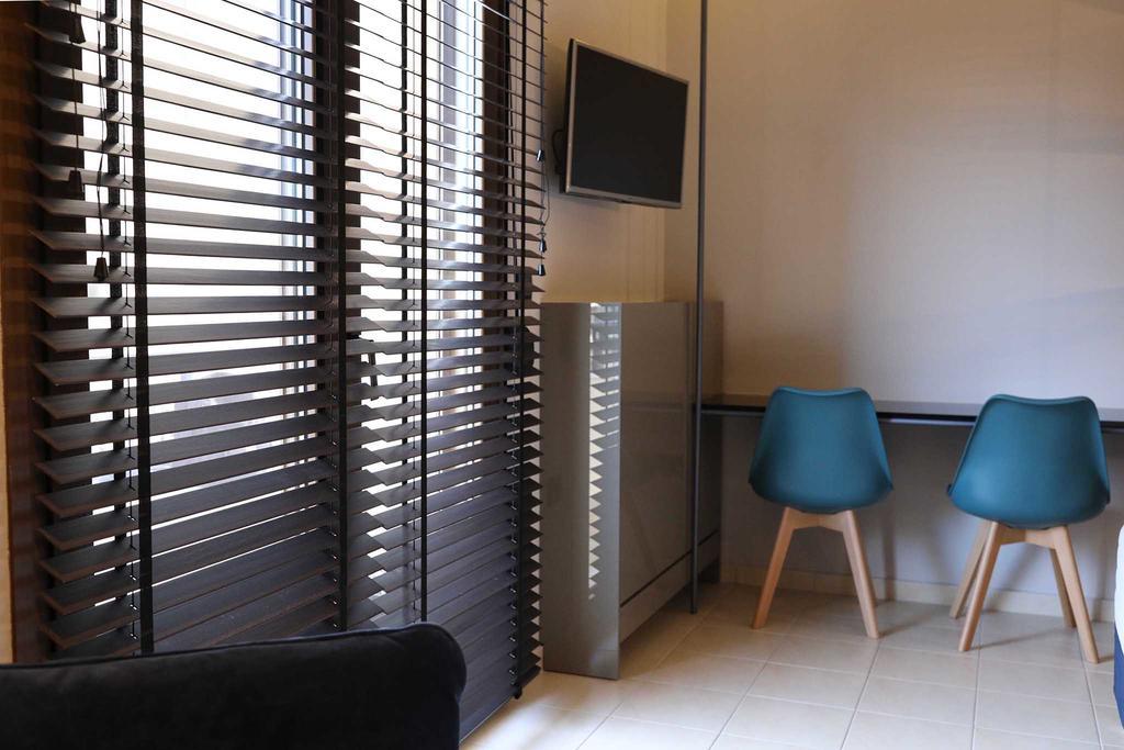 4 Seasons Luxury Apartment *